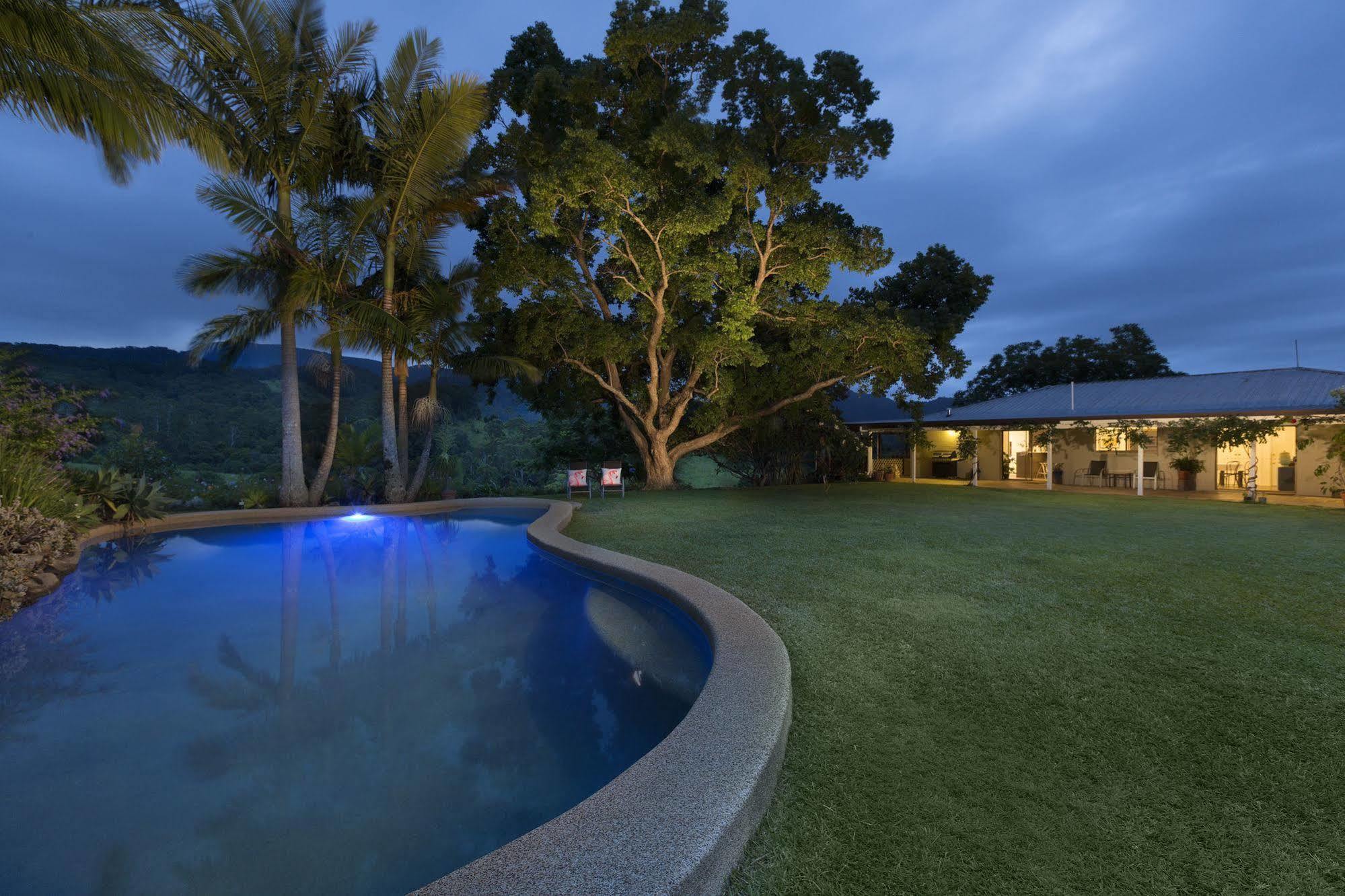Hillcrest Mountain View Retreat Bed and Breakfast Crystal Creek Εξωτερικό φωτογραφία